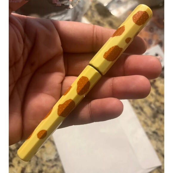 One Fountain Pen fine nib - Picture 5 of 6